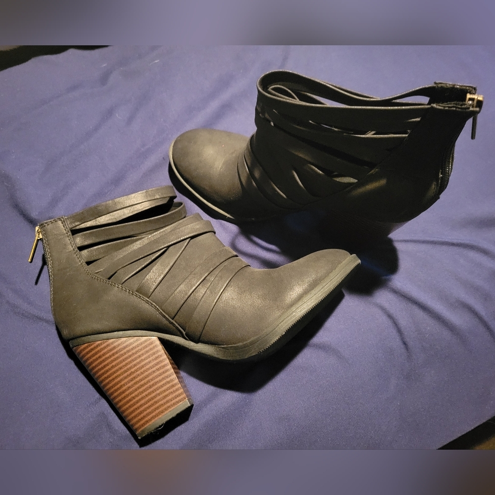 Womens Booties